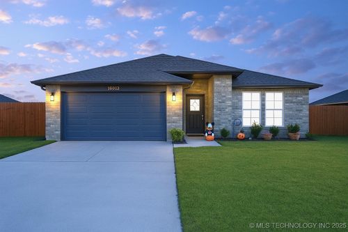 15013 S Oak St, Glenpool, OK, 74033-3854 | Card Image