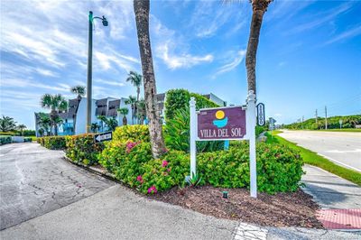 6-G - 11000 S Ocean Drive, Condo with 2 bedrooms, 2 bathrooms and null parking in Jensen Beach FL | Image 3