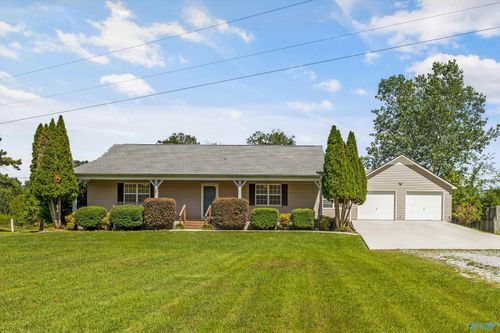 32 Hance Rd, Hartselle, AL, 35640-7355 | Card Image