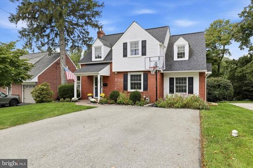32 Moreland Rd, PAOLI, PA, 19301-1710 | Card Image