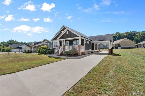 557 Cloverdale Ranch Rd, Cape Girardeau, MO, 63701-3443 | Card Image