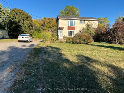 {{alt}} | Card Image