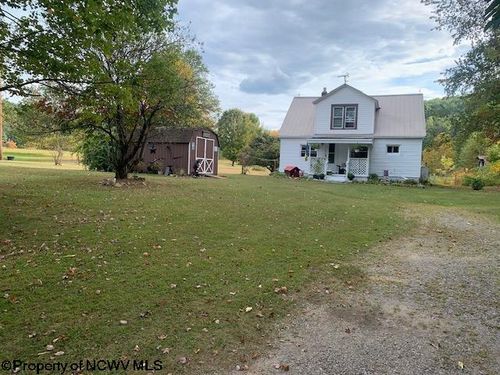 2368 Meadowville Kirt Rd, Montrose, WV, 26283-8662 | Card Image