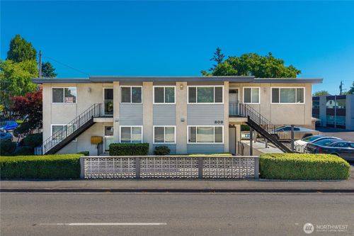 809 N 6th Street, Renton, WA, 98057 | Card Image