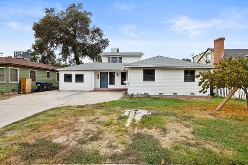 713 S Jacob St, Visalia, CA, 93277-2403 | Card Image