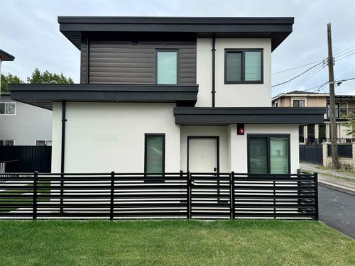 3830 Kootenay St, Vancouver, BC, V5R | Card Image