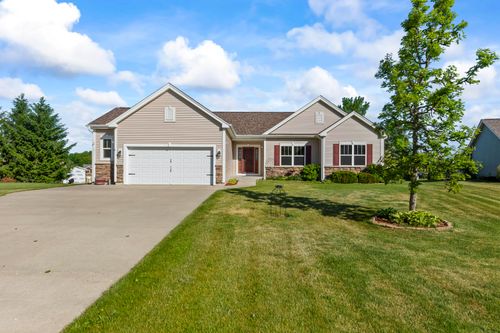 N7933 Forest Dr, Ixonia, WI, 53036 | Card Image