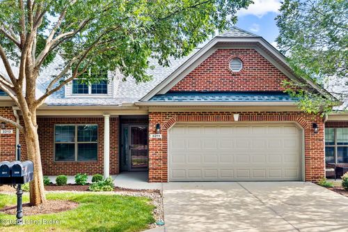 3211 Brittany Pointe Ln, Louisville, KY, 40220-4400 | Card Image