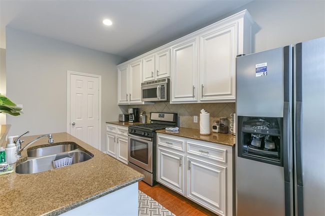 Kitchen | Image 19