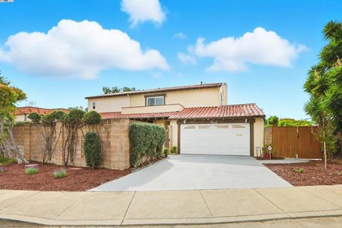 37721 Madera Ct, Fremont, CA, 94536-6637 | Card Image