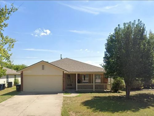 213 Pentire Way, Hutto, TX, 78634-5561 | Card Image