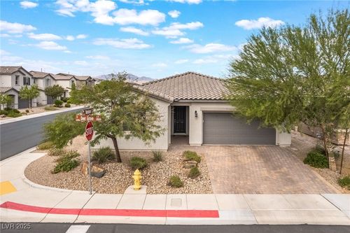 9125 Deer Grove Ct, Las Vegas, NV, 89113-6225 | Card Image