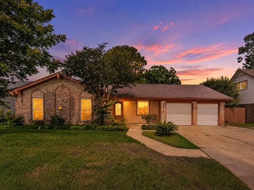 2710 Burke Rd, Pasadena, TX, 77502-5503 | Card Image