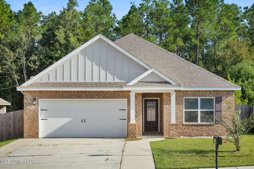 5361 Overland Dr, Biloxi, MS, 39532-8591 | Card Image