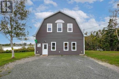 696 Point Aconi Rd, House other with 3 bedrooms, 3 bathrooms and null parking in Point Aconi NS | Image 2