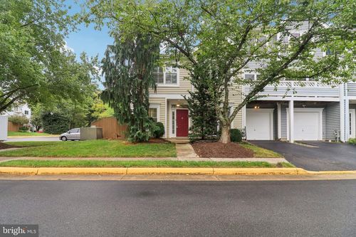 68-14456 Glencrest Cir, CENTREVILLE, VA, 20120-4131 | Card Image