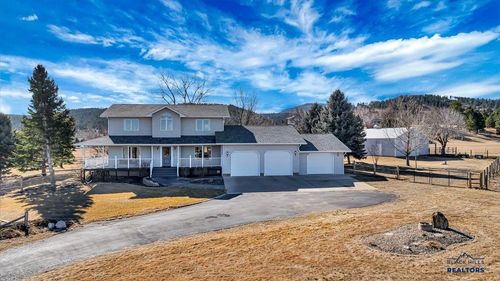3035 Meadow Ln, Spearfish, SD, 57783-6020 | Card Image
