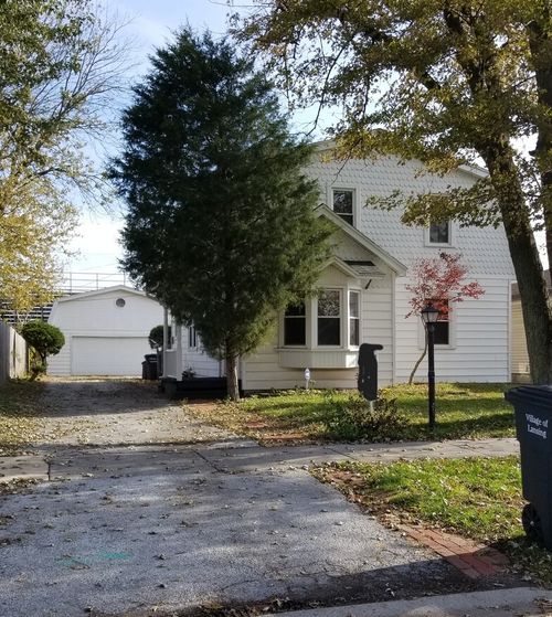 18437 Chicago Ave, Lansing, IL, 60438-3015 | Card Image