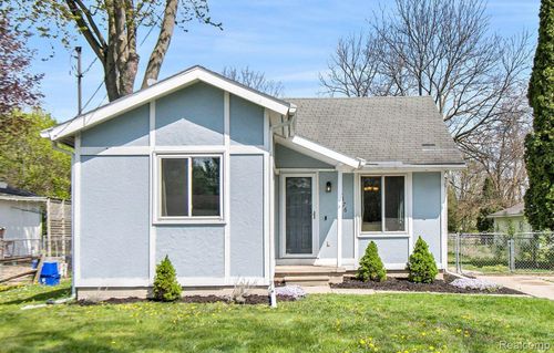 6176 Porter Ave, East Lansing, MI, 48823-1546 | Card Image