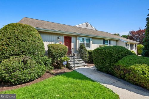 20-635 E Main St, MOORESTOWN, NJ, 08057-3009 | Card Image