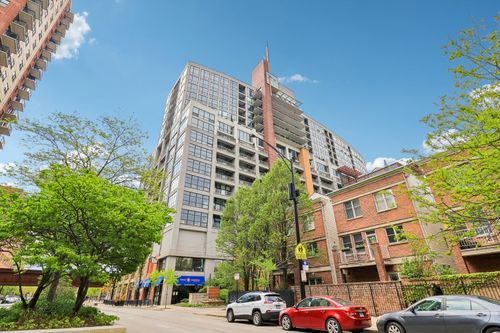 16k-1530 S State St, Chicago, IL, 60605-2976 | Card Image