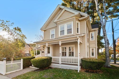 86 Highland St, Boston, MA, 02136-4011 | Card Image