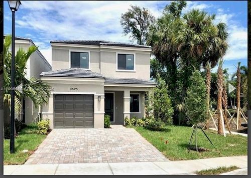 3525 Nw 1st St, Pompano Beach, FL, 33069-2731 | Card Image