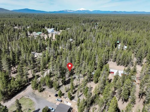 52240 Dustan Rd, La Pine, OR, 97739-9065 | Card Image