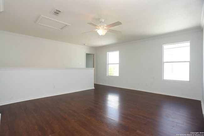 213 Hinge Loop, House other with 4 bedrooms, 3 bathrooms and null parking in Cibolo TX | Image 14
