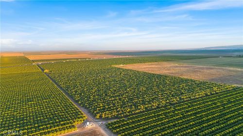 0 I5/Shields, Firebaugh, CA, 93622 | Card Image