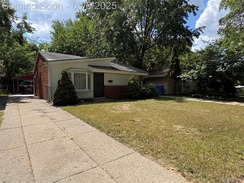 25243 Lehigh St, Dearborn Heights, MI, 48125-1640 | Card Image