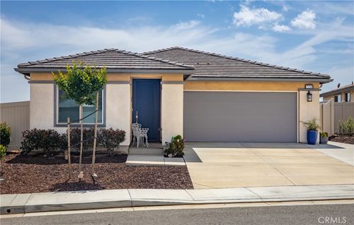 1559 Lismore Ln, Beaumont, CA, 92223-3345 | Card Image