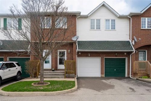 55-42 Green Valley Dr, Kitchener, ON, N2P2J7 | Card Image
