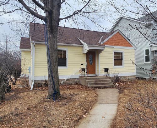 3901 Quail Ave N, Robbinsdale, MN, 55422-2016 | Card Image
