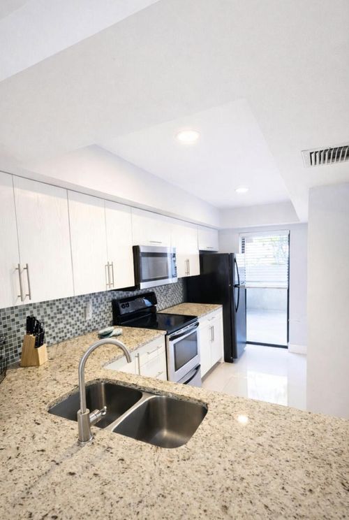 4-11596 Nw 45th St, Coral Springs, FL, 33065-7283 | Card Image