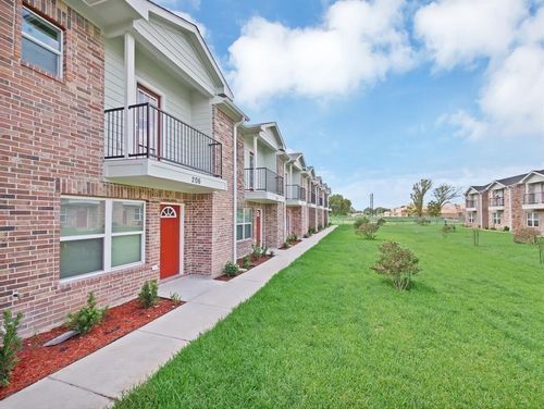 226 Woodbridge Ln, Pasadena, TX, 77502 | Card Image