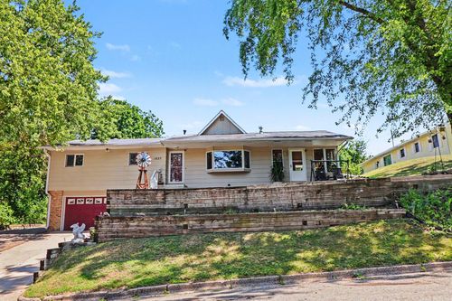 1537 Willow Dr, Red Wing, MN, 55066-3043 | Card Image