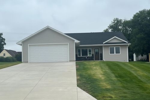 708 N Maple St, Osmond, NE, 68765-5577 | Card Image