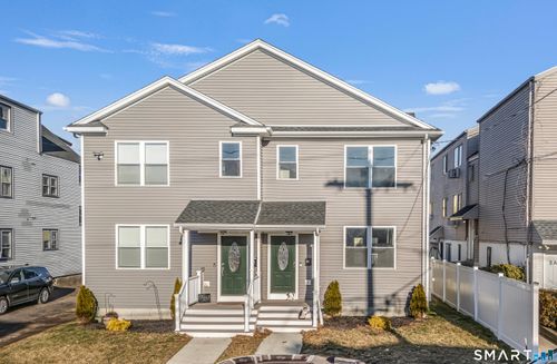 92 Lincoln Ave, Bridgeport, CT, 06606-5279 | Card Image