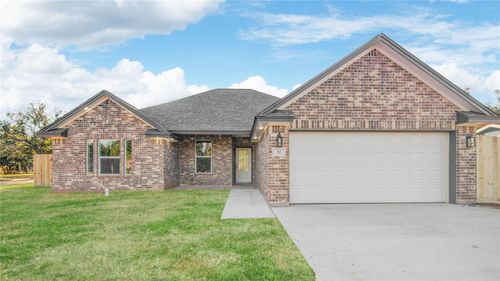 52 Leeder Ct, Lake Jackson, TX, 77566-6126 | Card Image