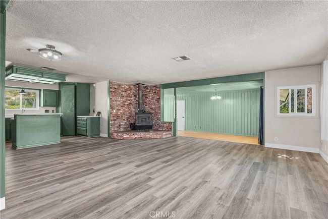 26865 Elizabeth Lake Rd, House other with 2 bedrooms, 2 bathrooms and 2 parking in Lake Hughes CA | Image 14