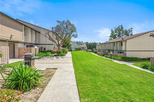 apt-d4-2300 S Hacienda Blvd, Hacienda Heights, CA, 91745-4633 | Card Image