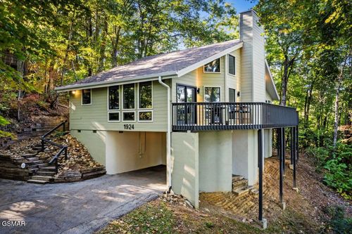 1924 E Arolla Ct, Gatlinburg, TN, 37738 | Card Image