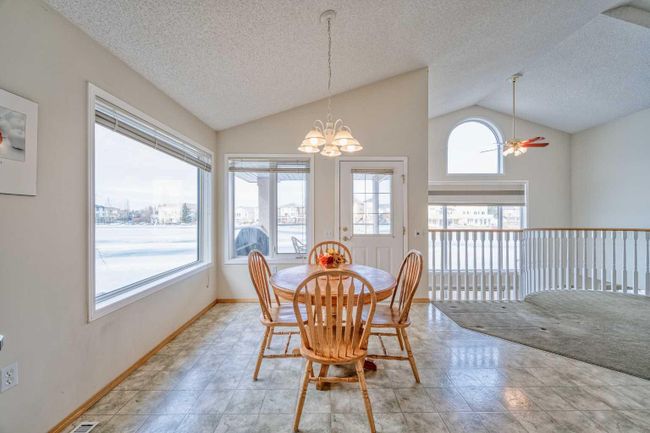 128 Coral Shores Cape Ne, Home with 7 bedrooms, 1 bathrooms and 2 parking in Calgary AB | Image 11