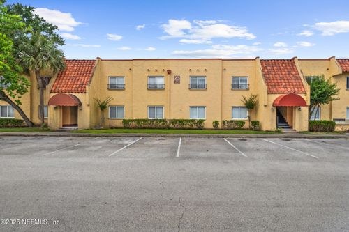 7-6552 La Mirada Dr E, Jacksonville, FL, 32217-2832 | Card Image