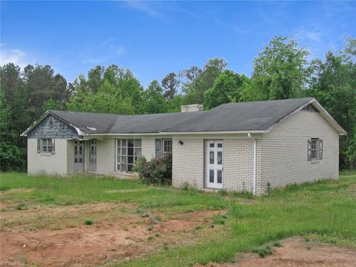 1989 Haymeadow Rd, Hays, NC, 28635-8109 | Card Image