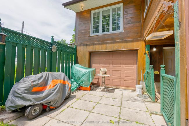 409 Red Cedar Point Rd, House other with 3 bedrooms, 2 bathrooms and 4 parking in Yarker ON | Image 5