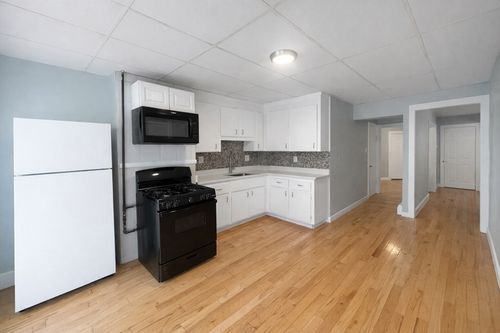 apt-1-203 London St, Boston, MA, 02128-4592 | Card Image