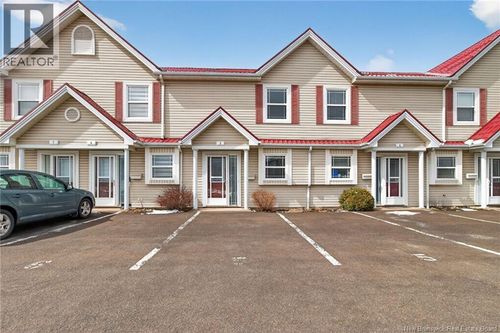 5-380 Rue Champlain, Dieppe, NB, E1A1P3 | Card Image
