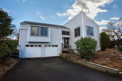 19 Regency Drive, House other with 3 bedrooms, 2 bathrooms and 4 parking in Windsor CT | Image 1